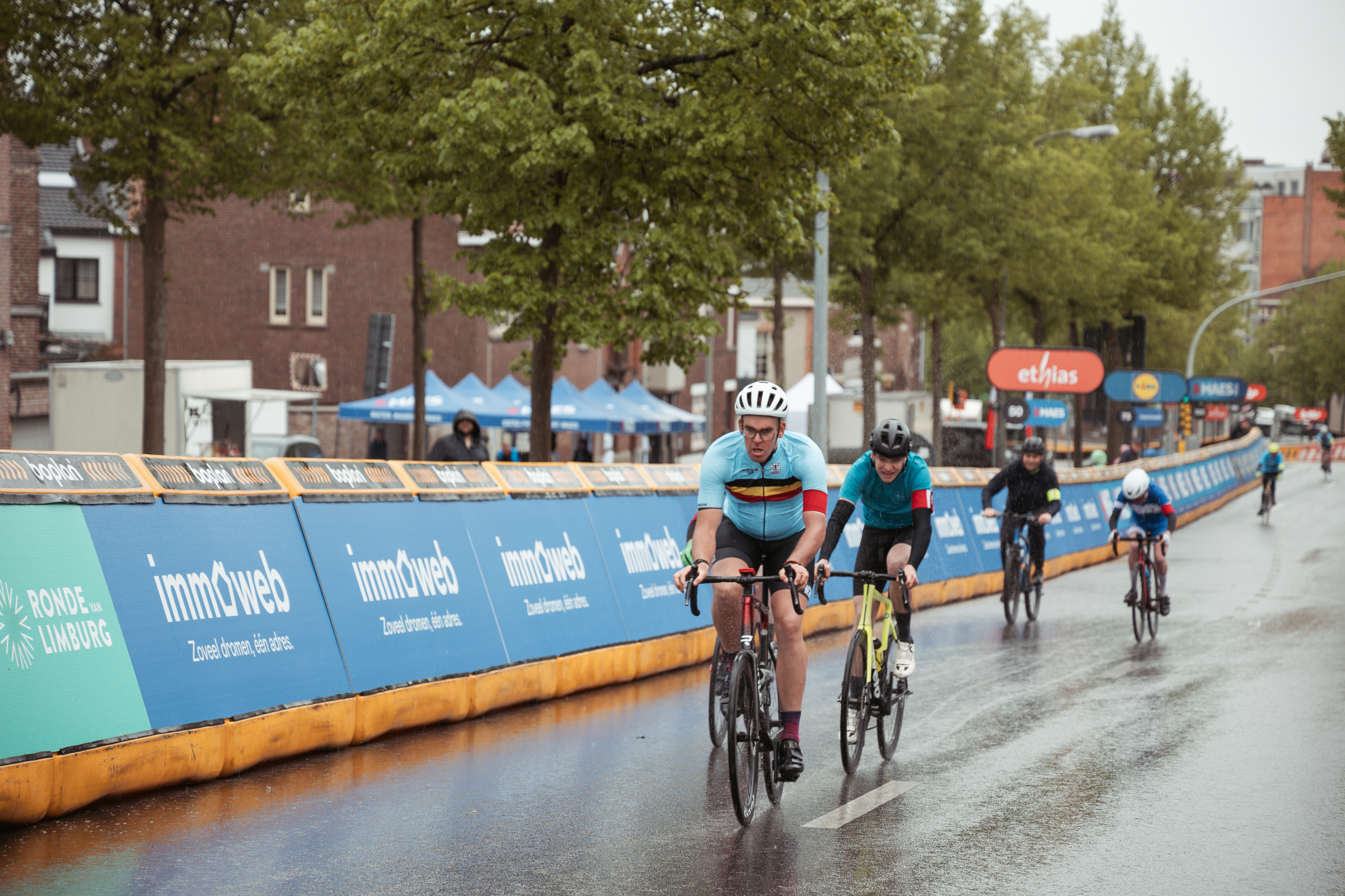 Special Olympics wielrenner in actie